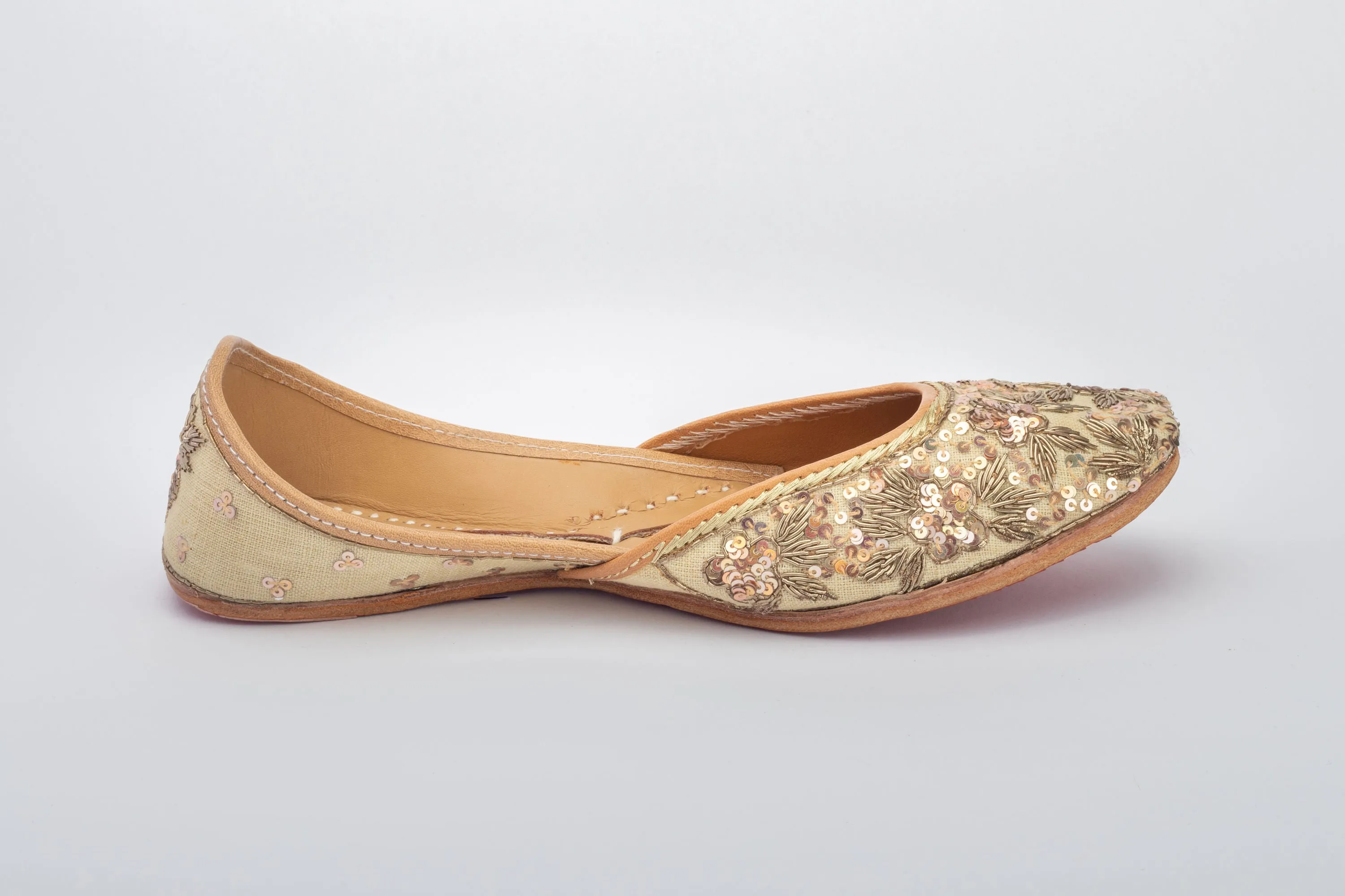 Beige Hand embroidered Juttis