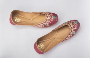 carmine red Hand embroidered Juttis