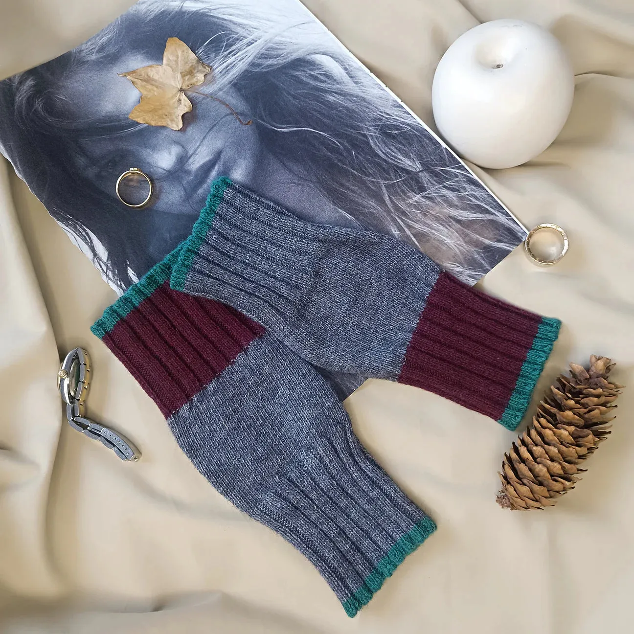 Fingerless Gloves in Darkgrey