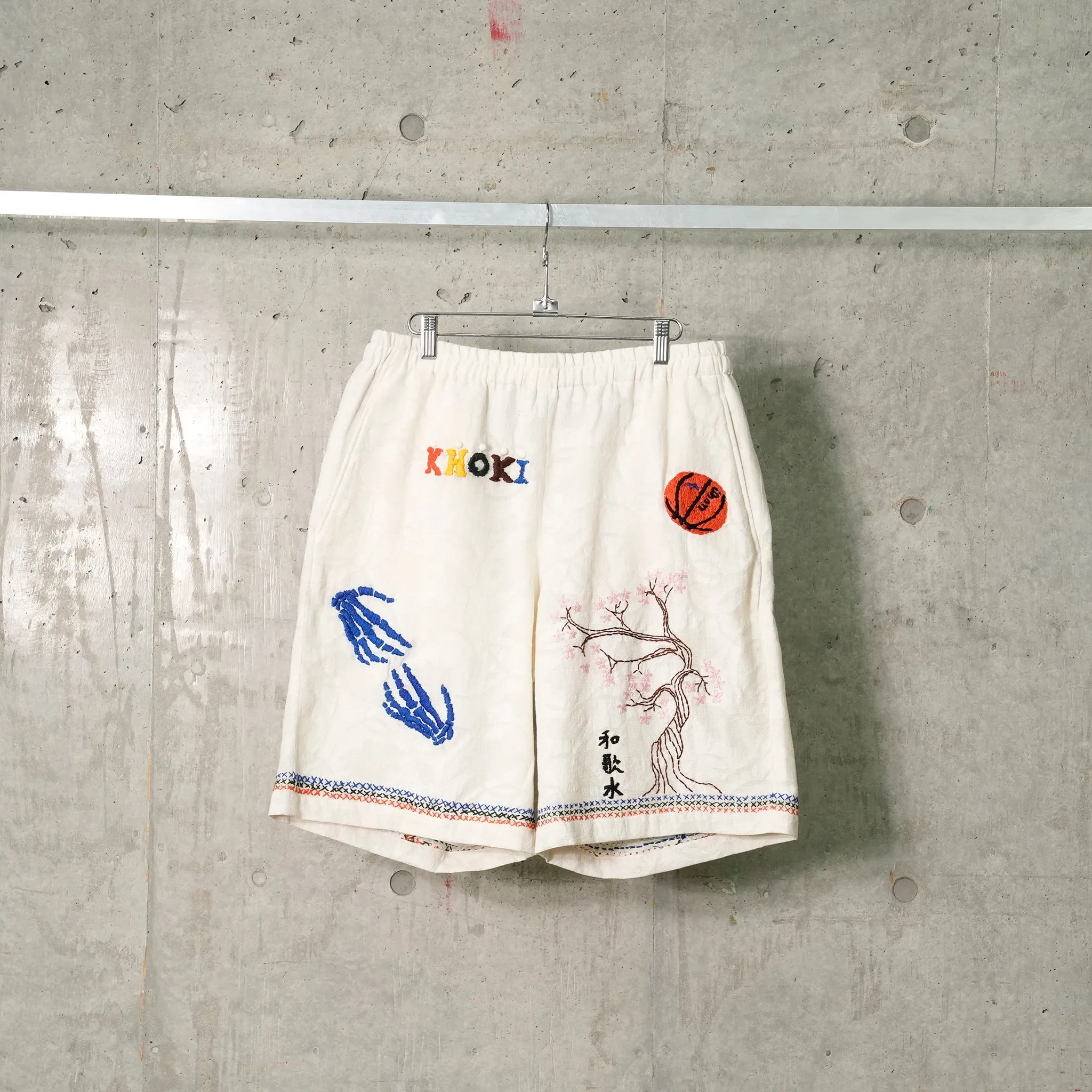 HAND EMBROIDERED DESIGN PANTS / WHITE