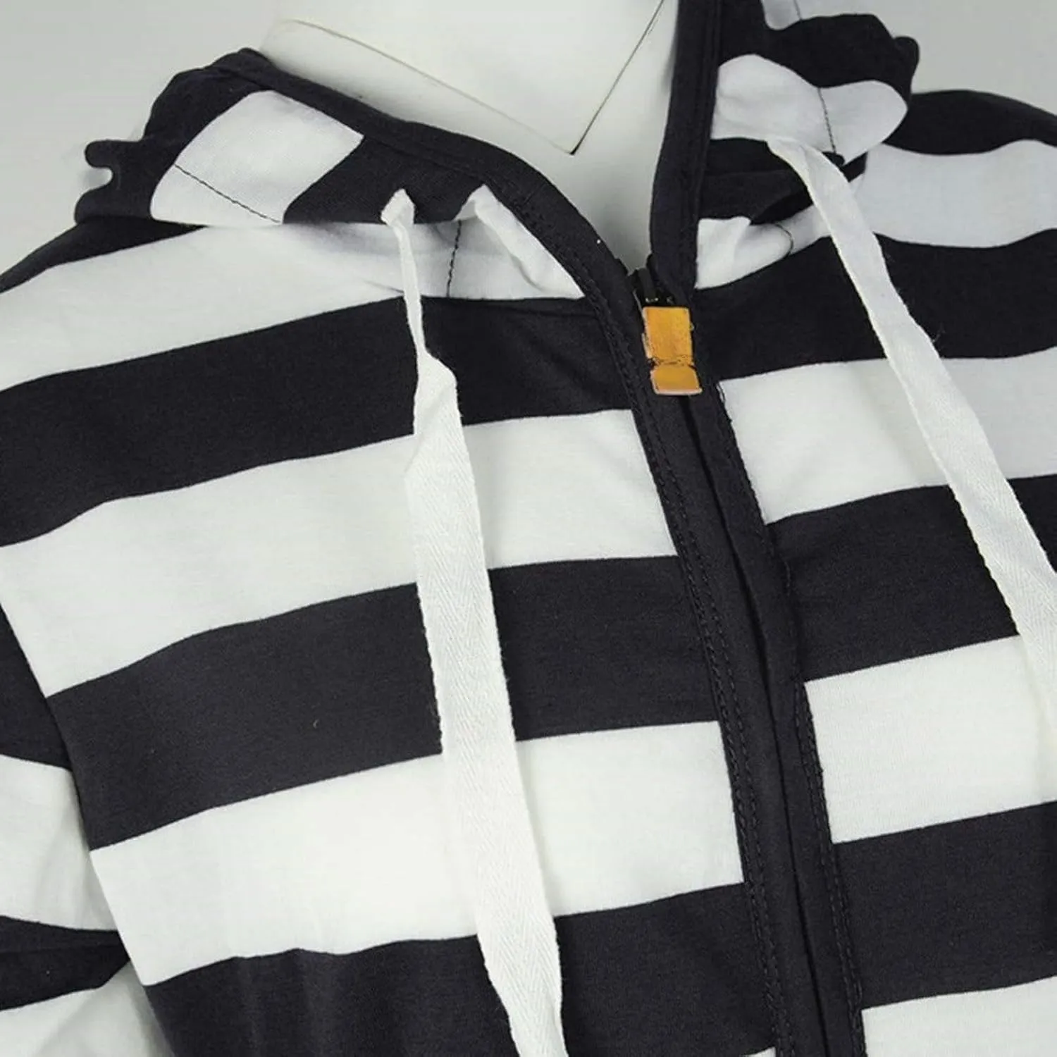 Hoodies for Womens Oversized Striped Hooded Sweatshirt Full Zip Classic Drawstring Jackets Casual Coat Tops Pockets