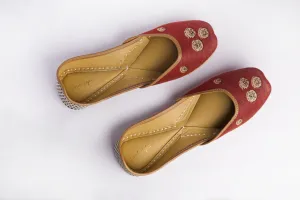 Maroon Hand embroidered Juttis