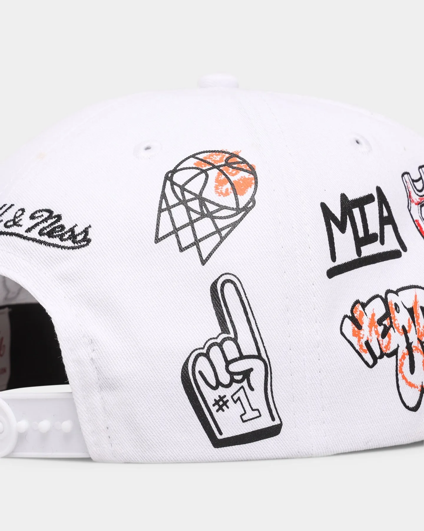 Mitchell & Ness Miami Heat 'Hand Drawn' Original Fit Snapback White