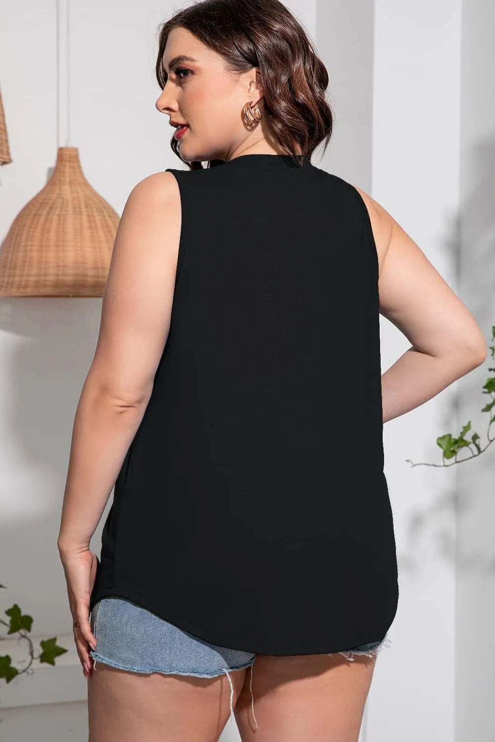 Plus Size Sleeveless Tops Women Casual Summer Sleeveless Loose Fit V Neck Ladies Basic Tshirt