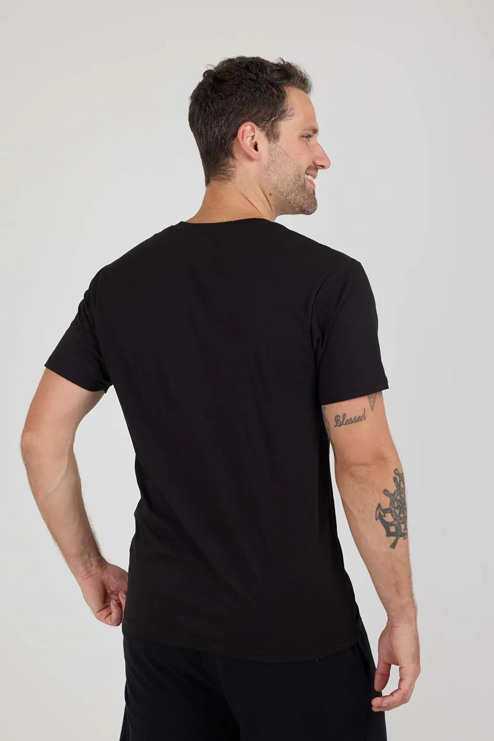 Real Essentials 4 Pack: Men's Cotton Performance Short Sleeve Crew Neck Pocket T-Shirt Athletic Top (Available in Big & Tall)