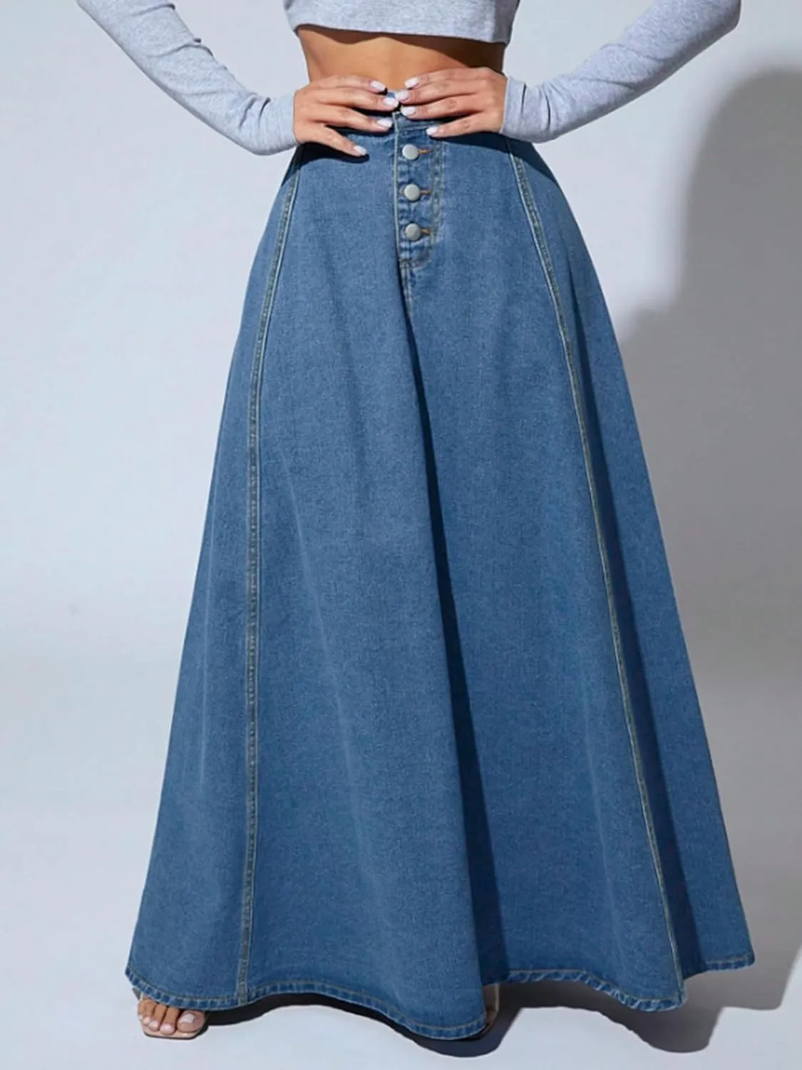 Women's Retro Flared Long Jean Skirt-High Waist Button Front, Pleated Flowy Swing Maxi Skirt in Classic Denim Wash